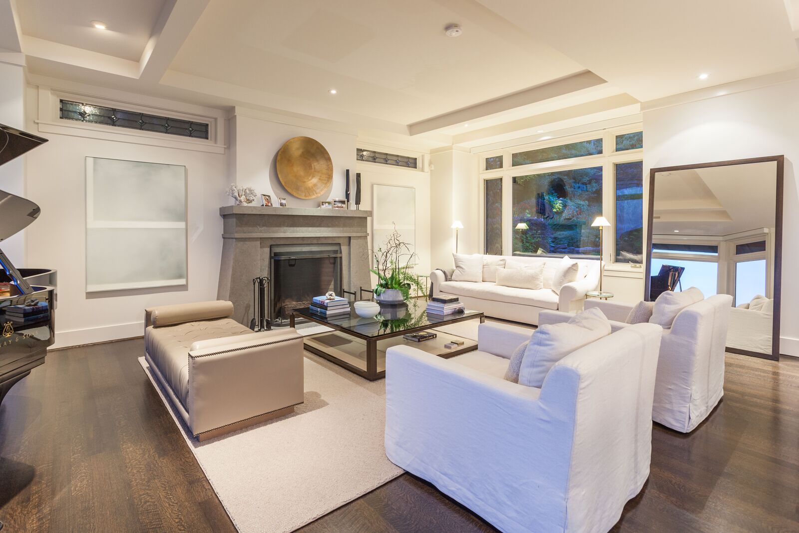 3280 Thompson Crescent