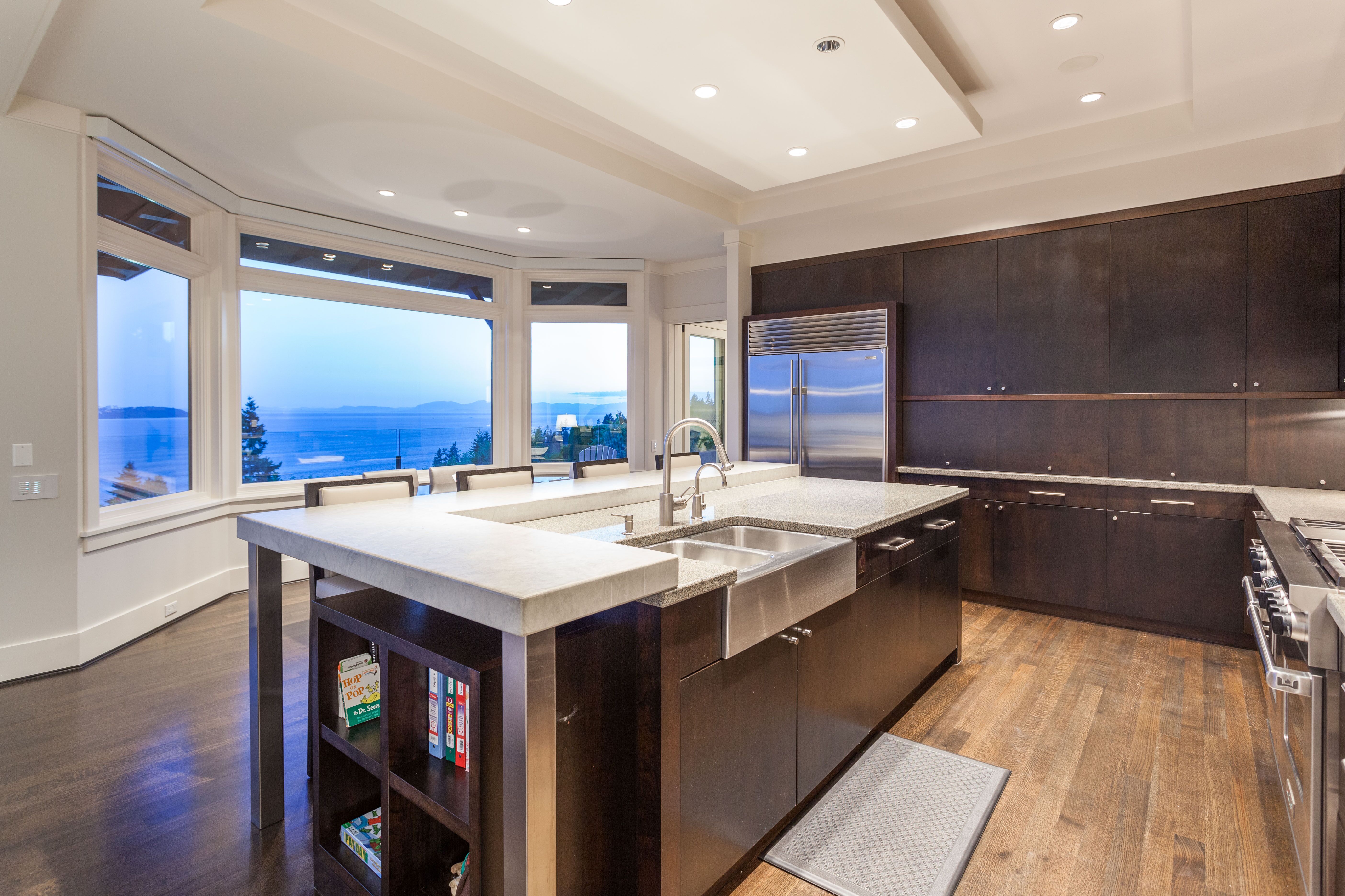 3280 Thompson Crescent
