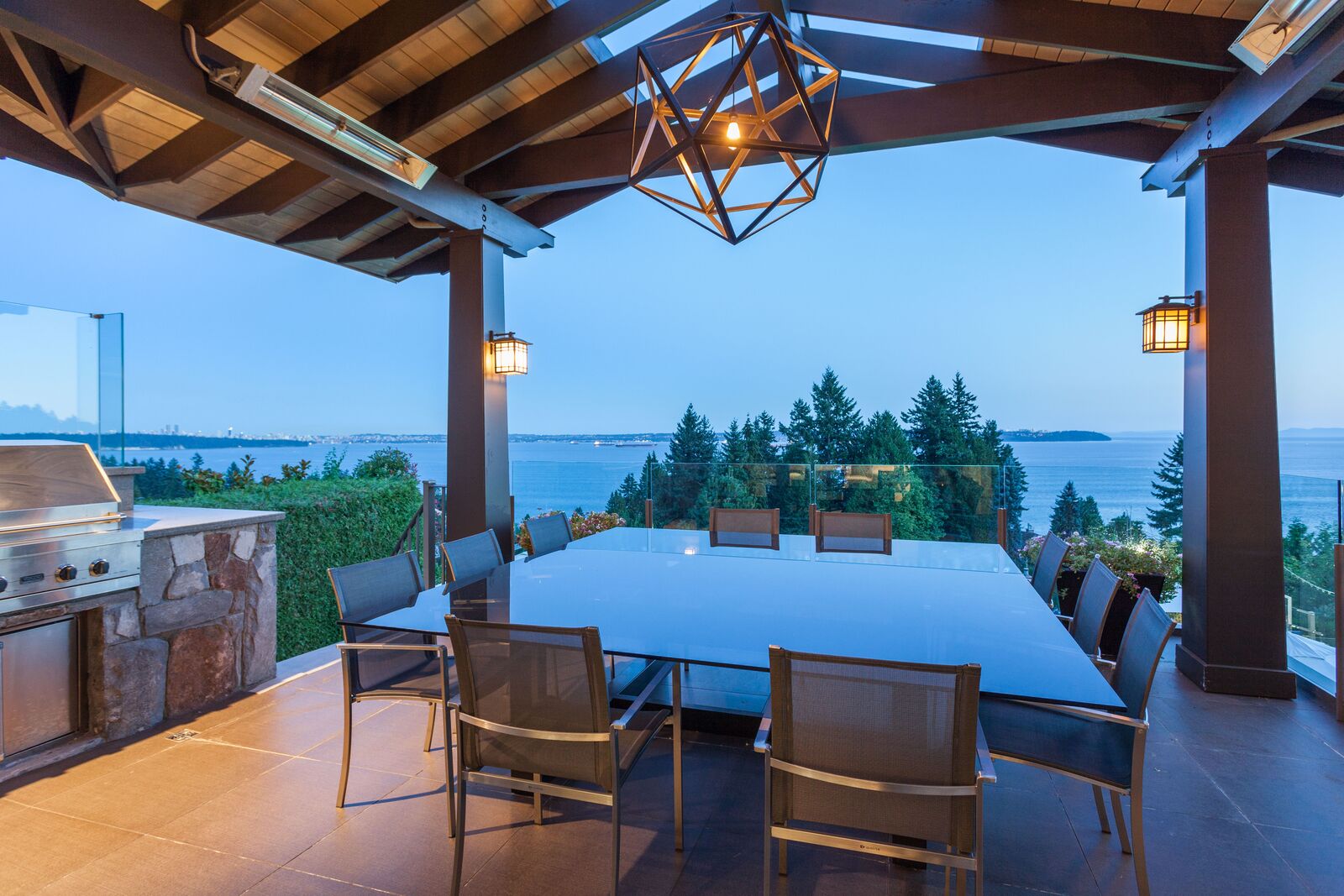 3280 Thompson Crescent