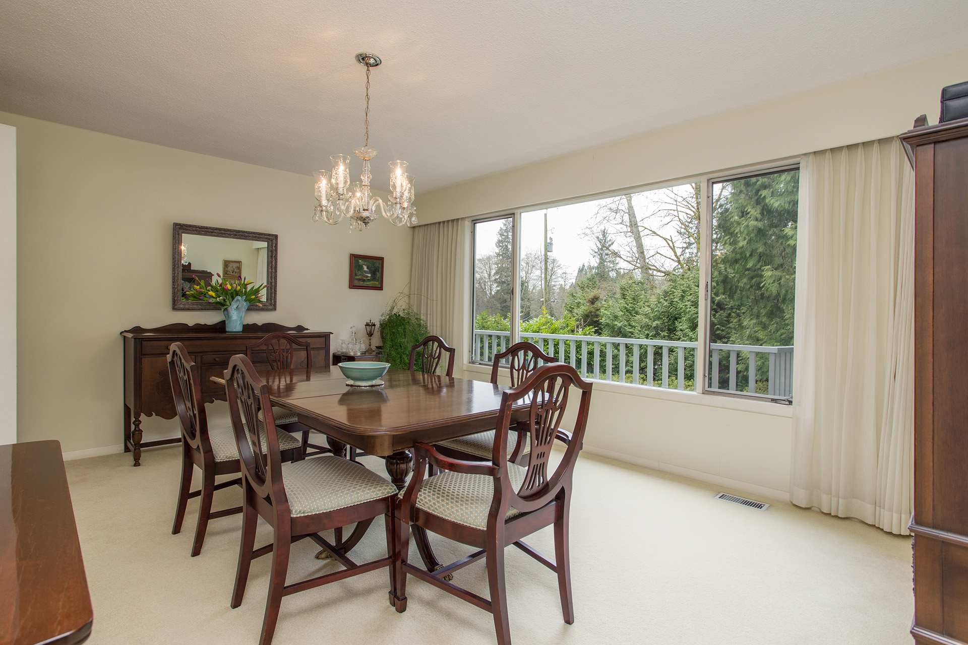 1625 Taylor Way - West Vancouver British Properties home - BEST VALUE in West Van