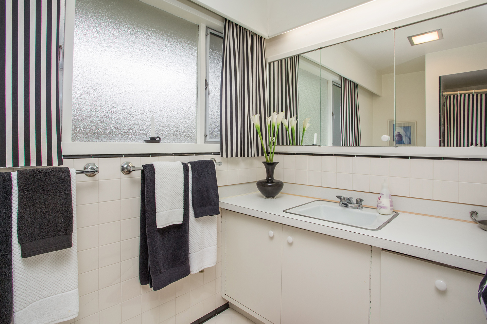 1625 Taylor Way - West Vancouver British Properties home - BEST VALUE in West Van