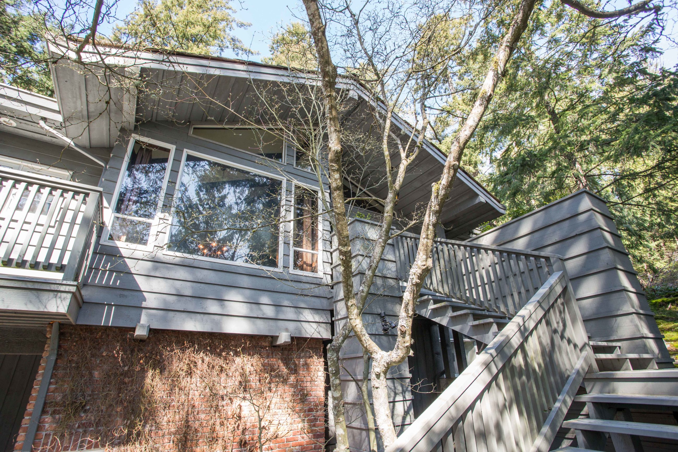 4621 Caulfeild Drive