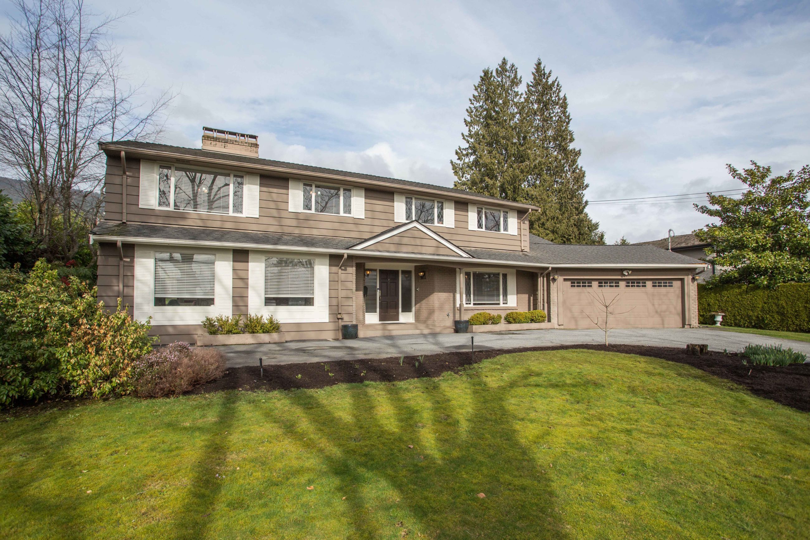 2015 Mathers Avenue