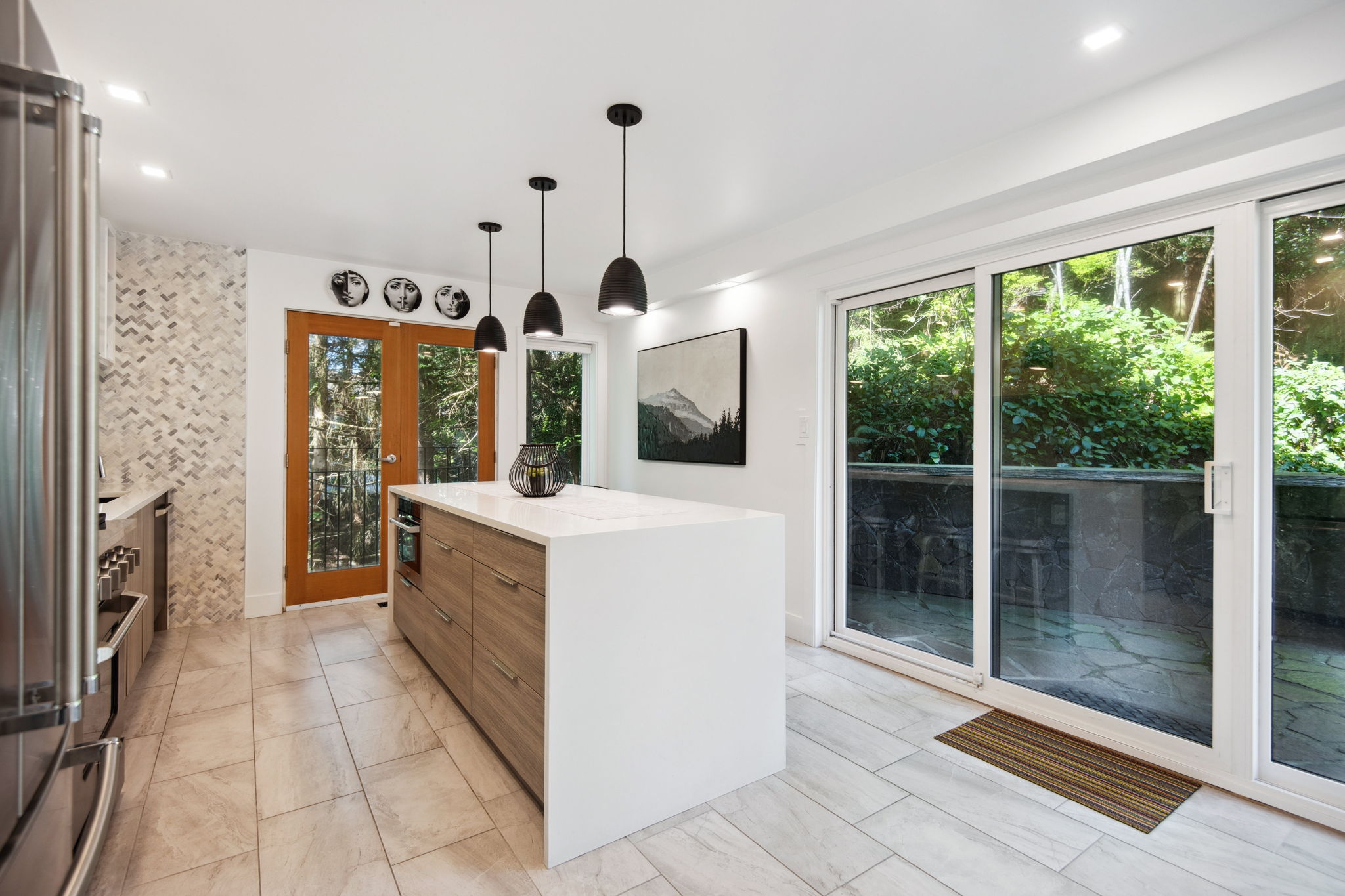 UPPER DELBROOK MODERN MASTERPIECE