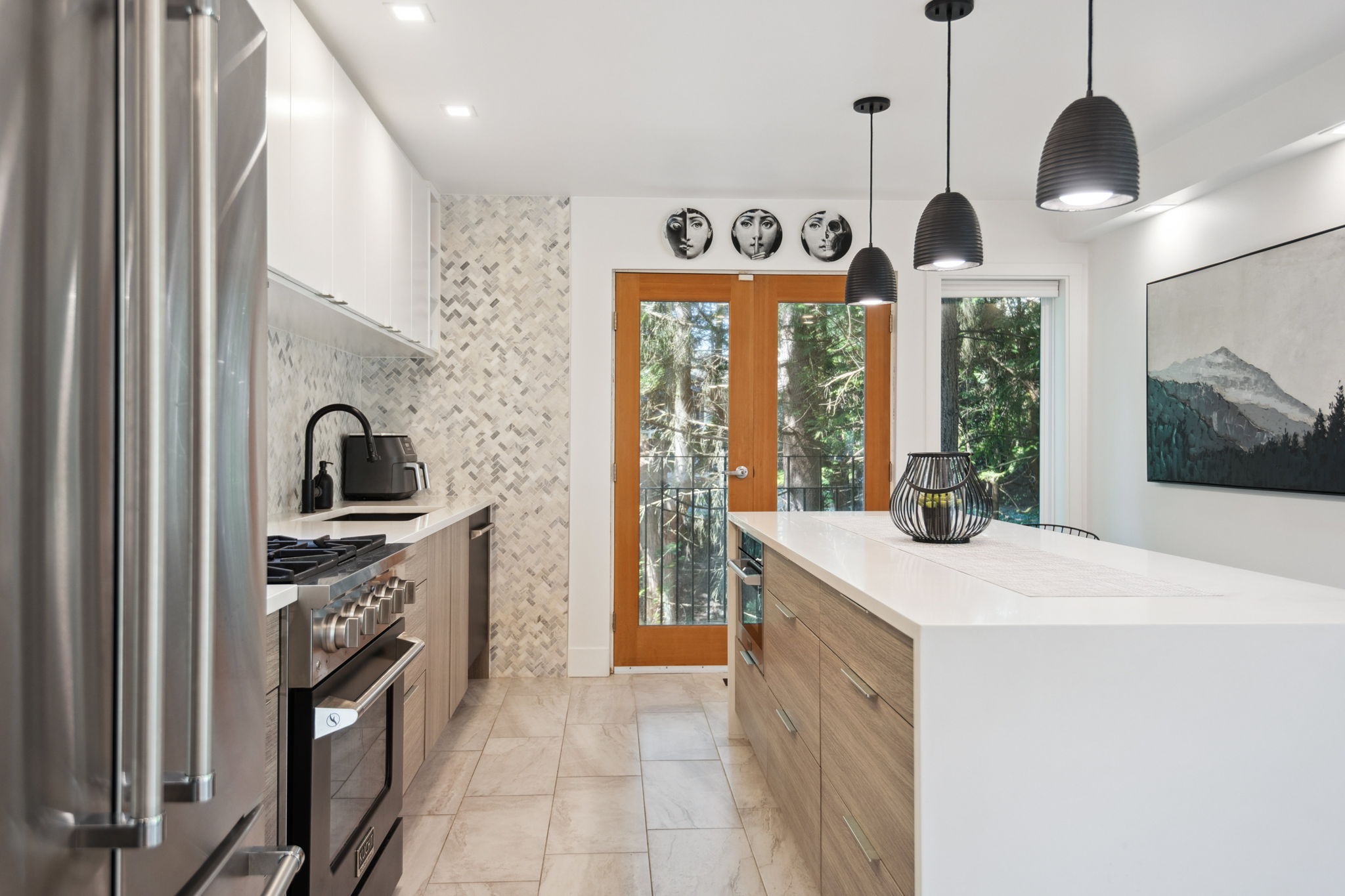 UPPER DELBROOK MODERN MASTERPIECE