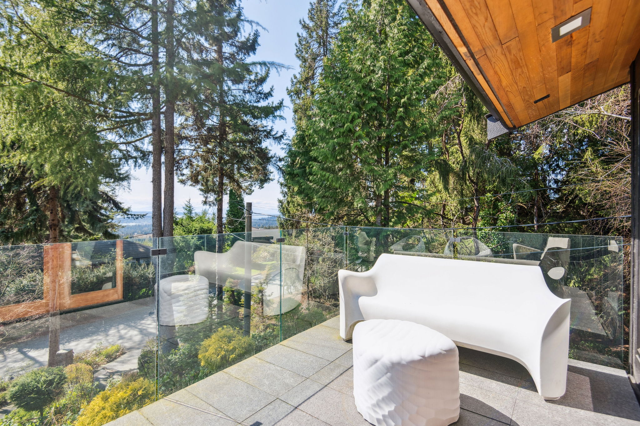 UPPER DELBROOK MODERN MASTERPIECE