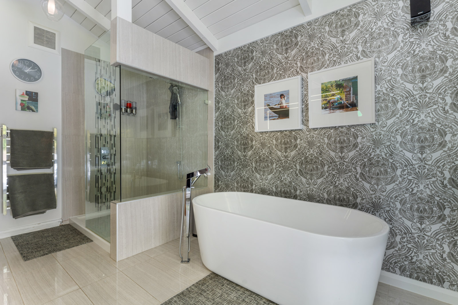 CAULFEILD PRIVATE OASIS