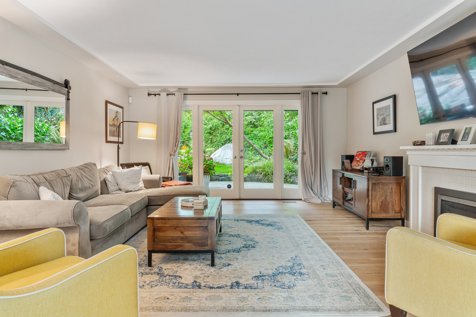 BAYRIDGE FAMILY HOME