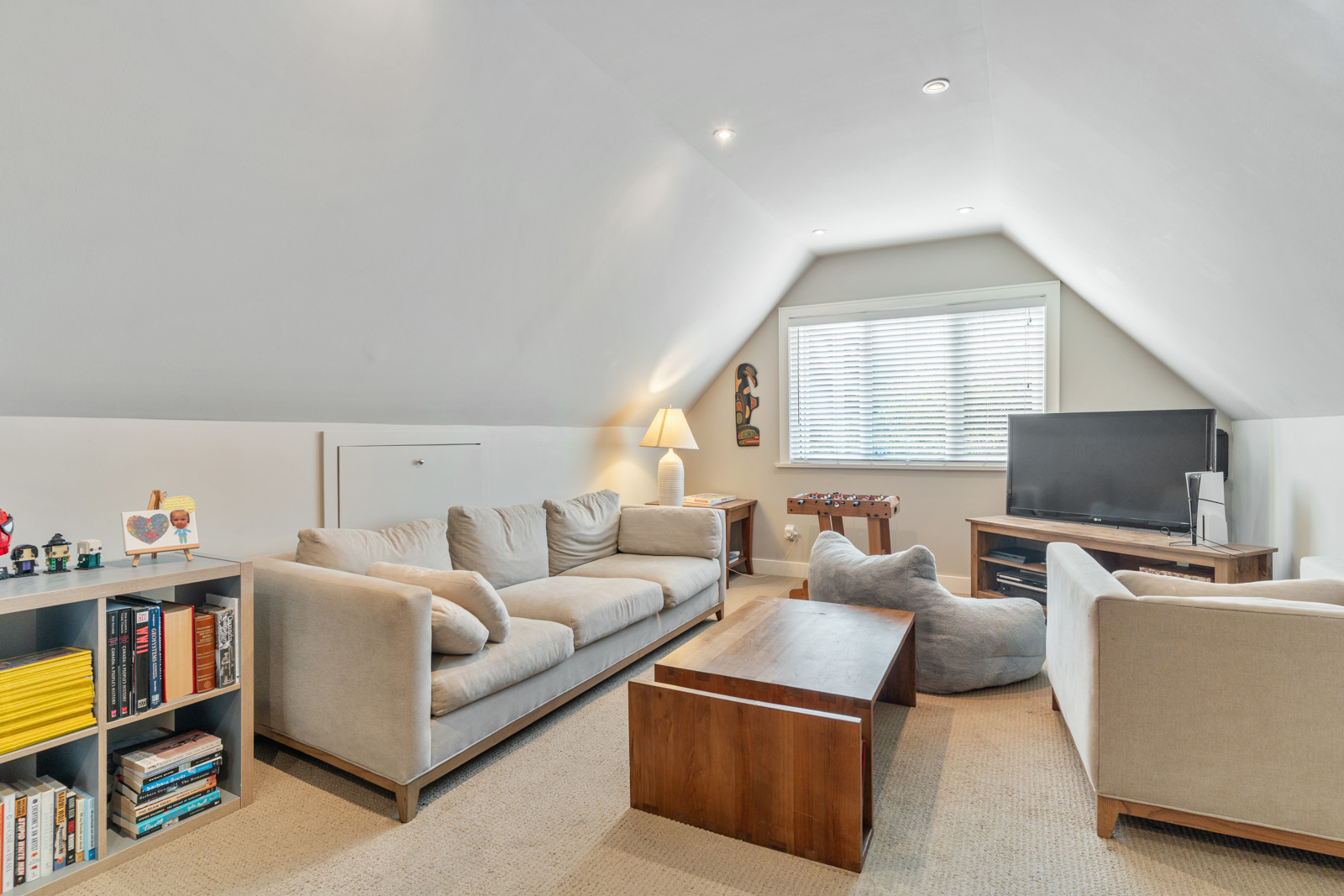 BAYRIDGE FAMILY HOME