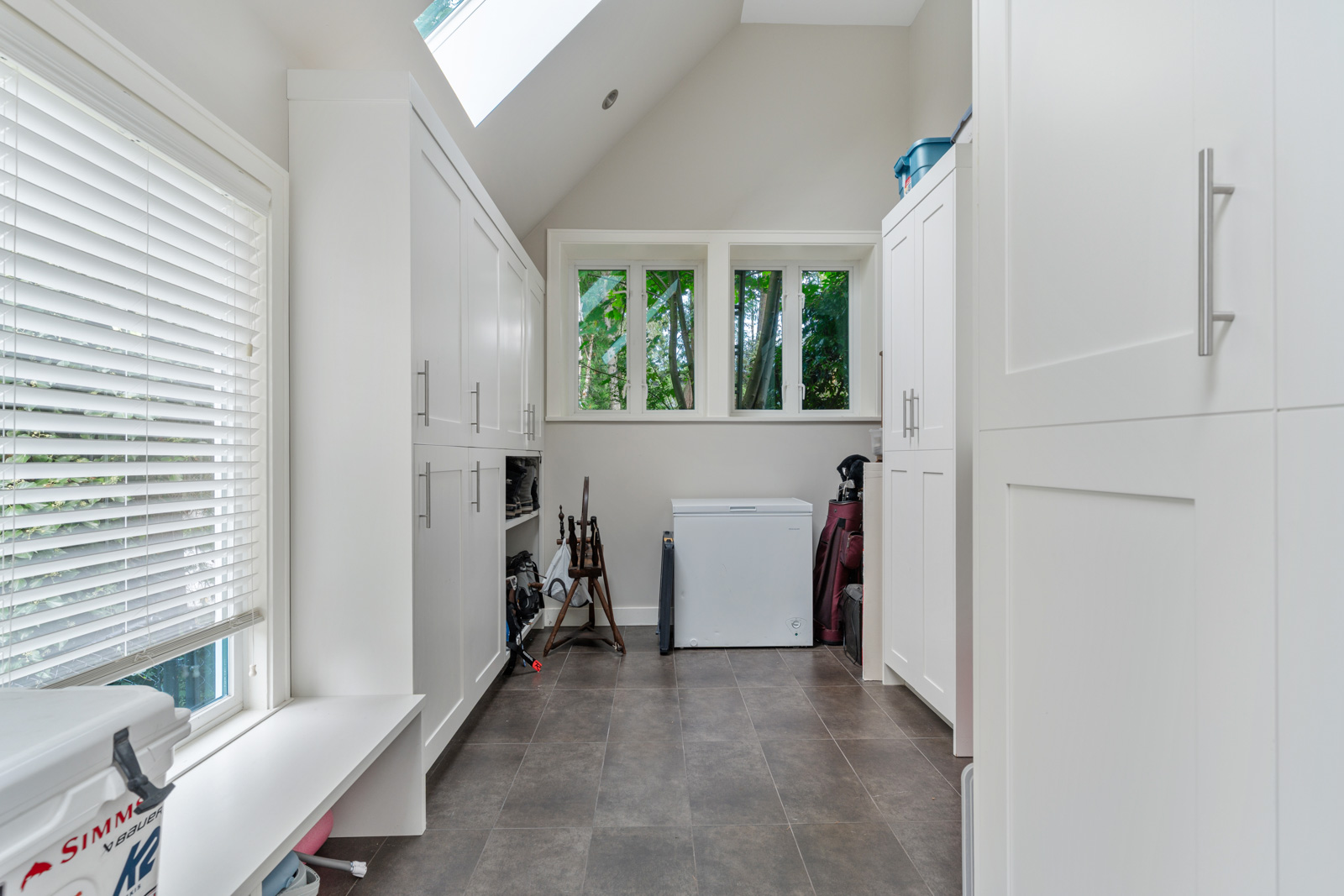 BAYRIDGE FAMILY HOME