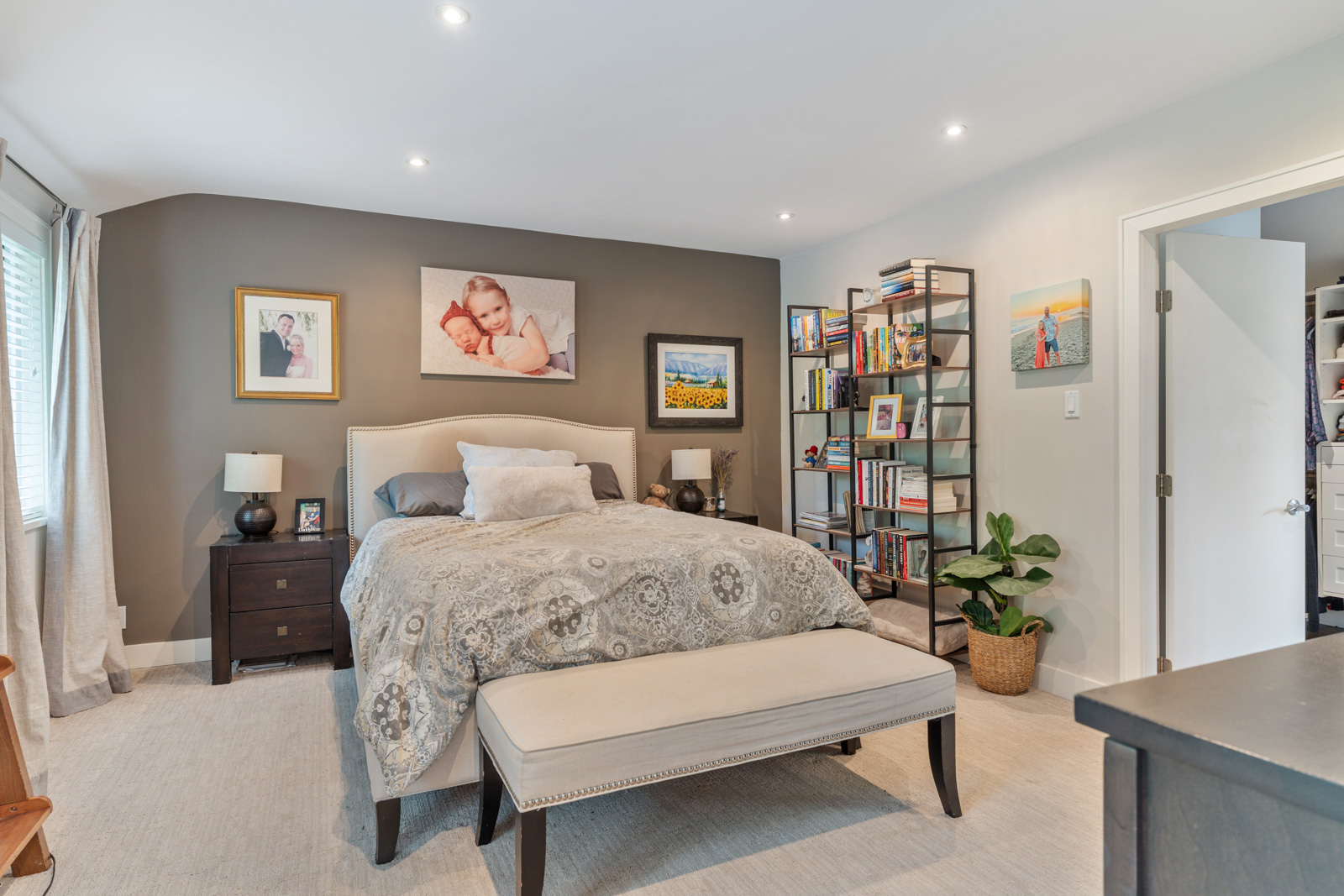BAYRIDGE FAMILY HOME