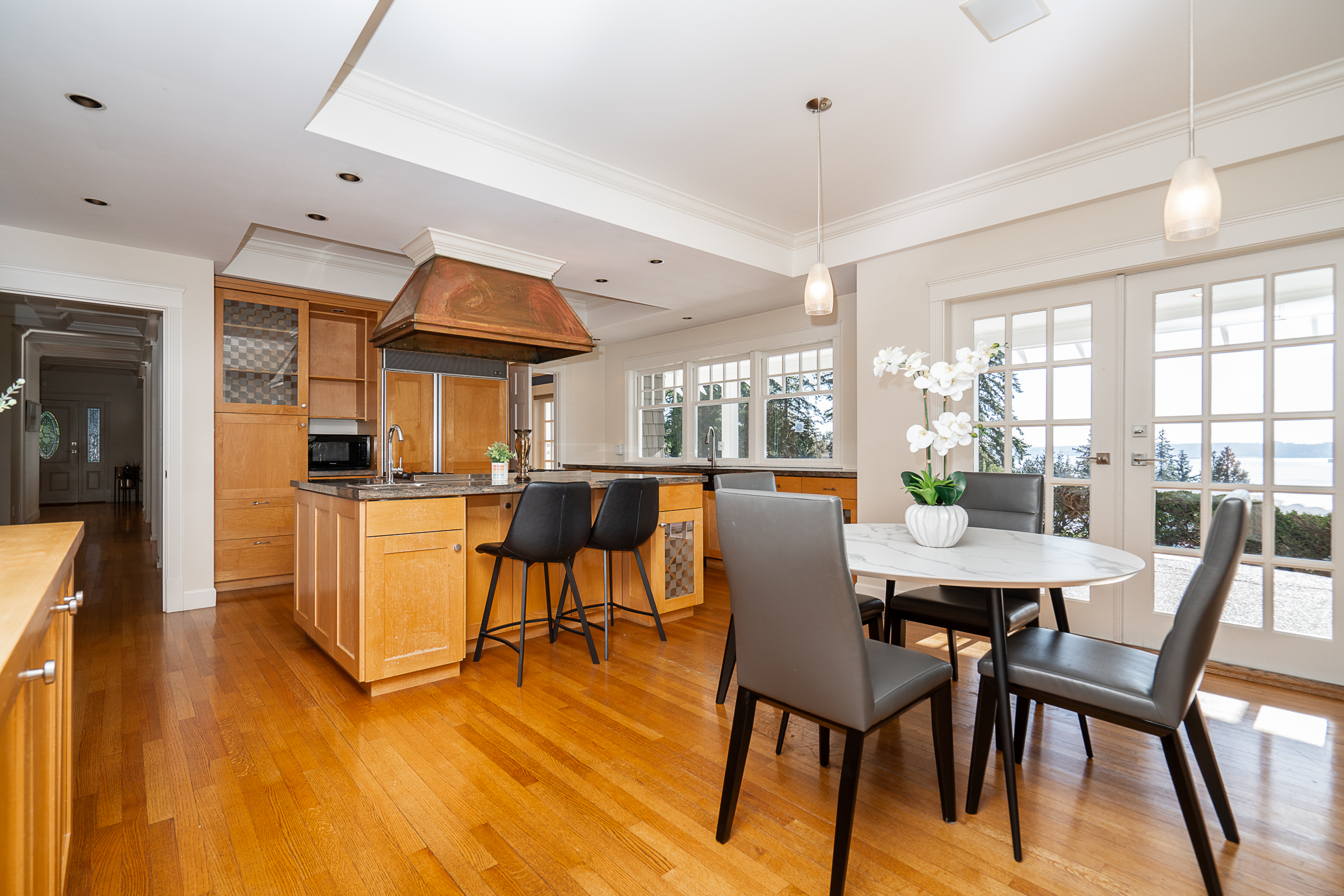 ROCKRIDGE VIEWS