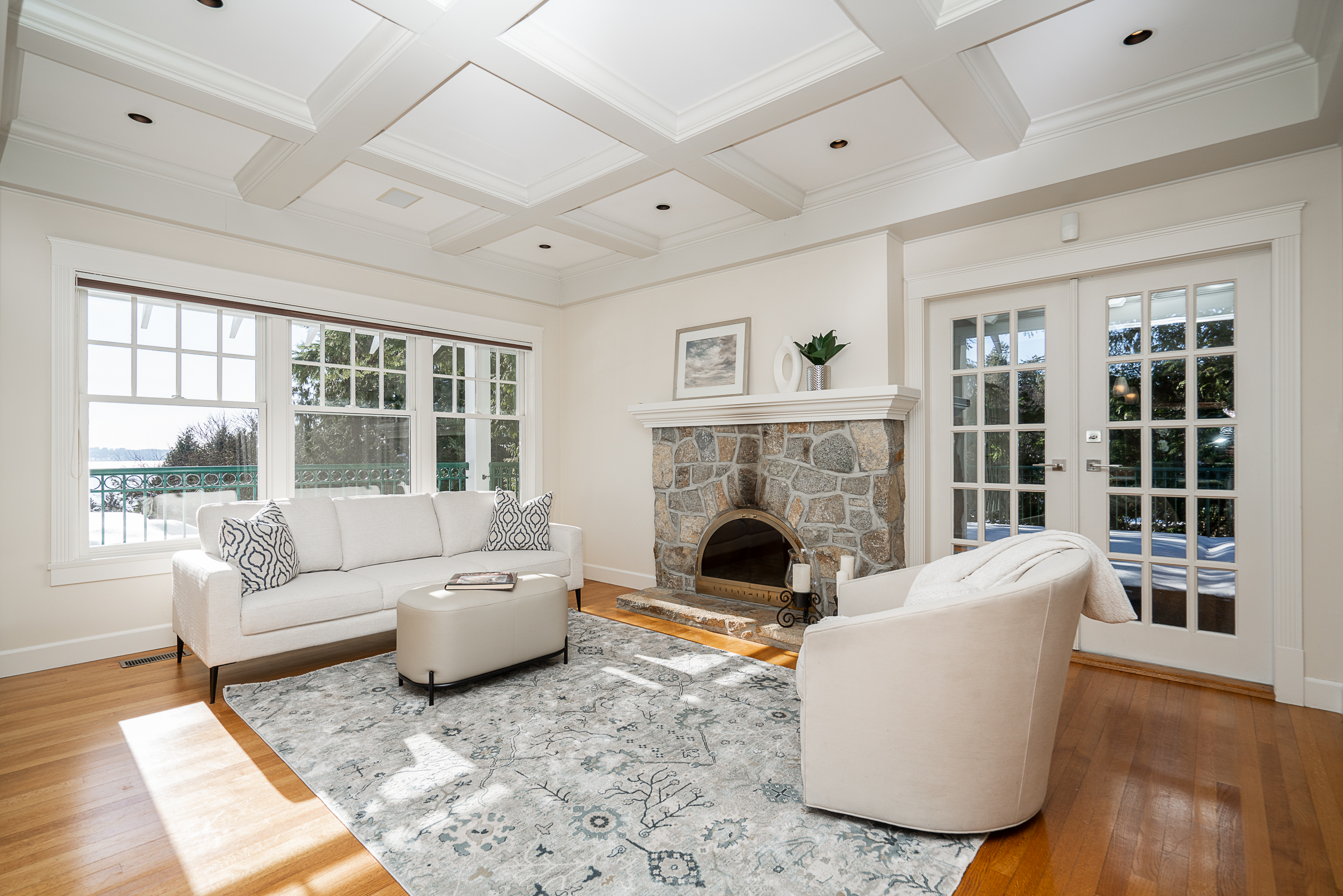 ROCKRIDGE VIEWS