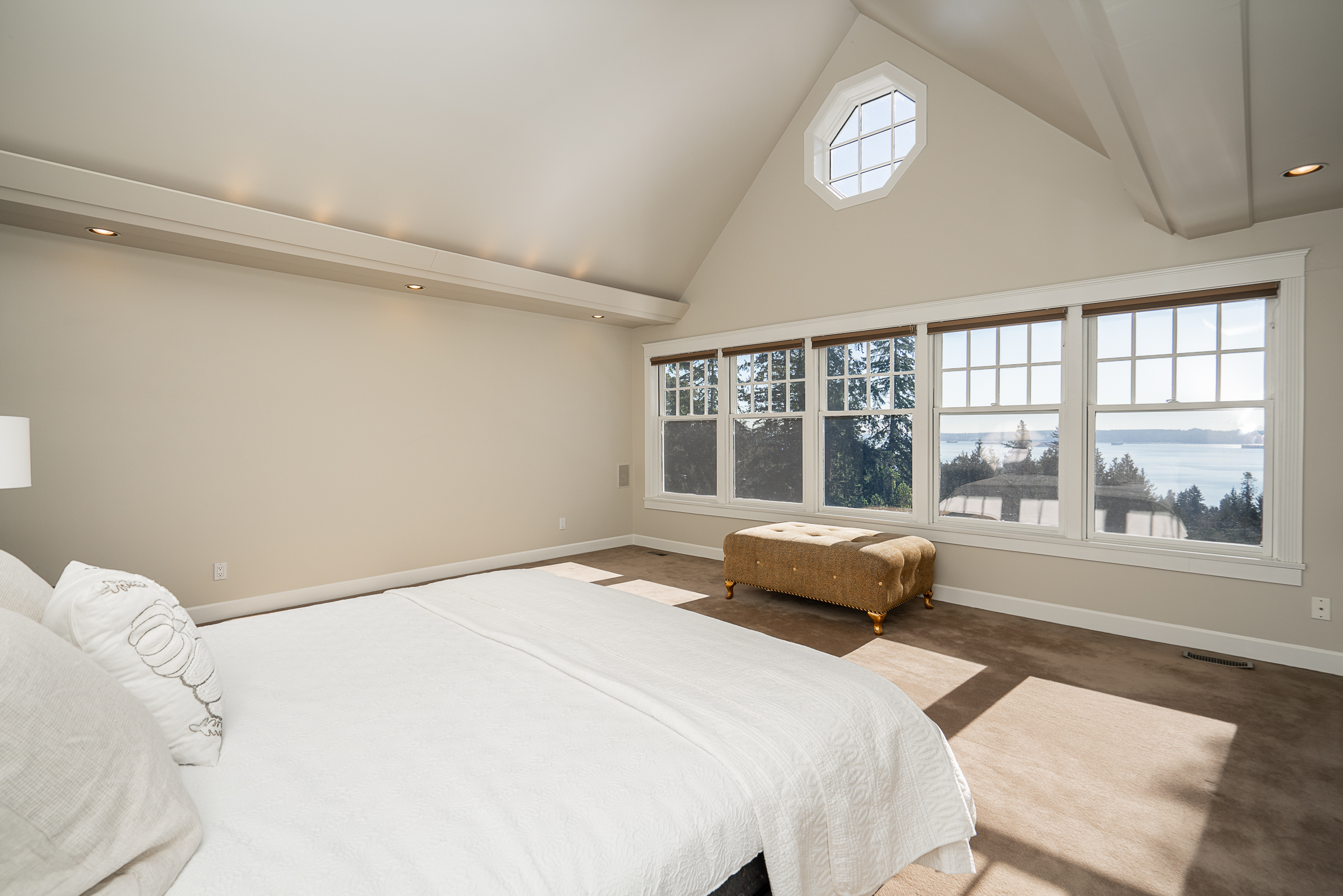 ROCKRIDGE VIEWS