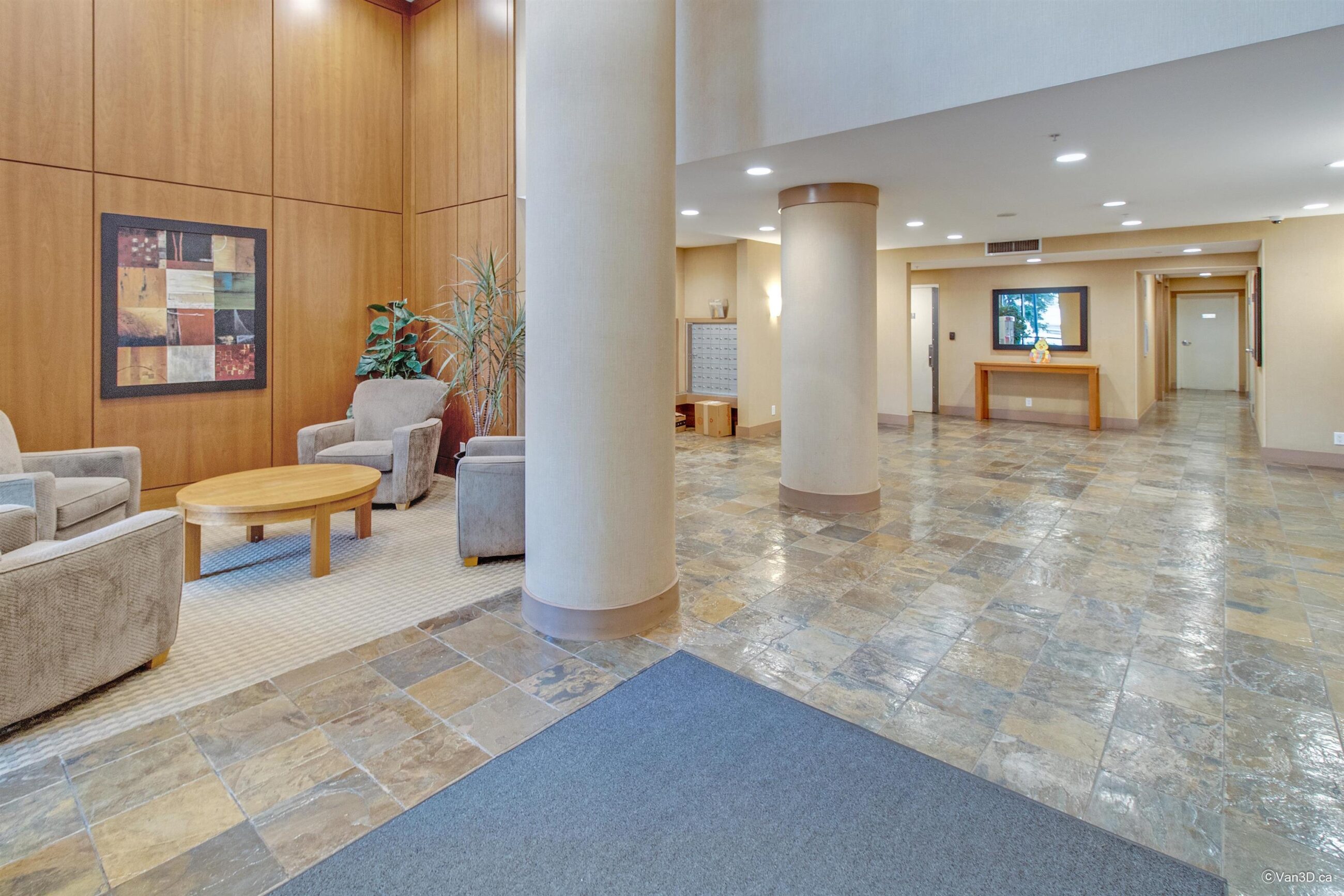 BIG BRIGHT BRENTWOOD CONDO