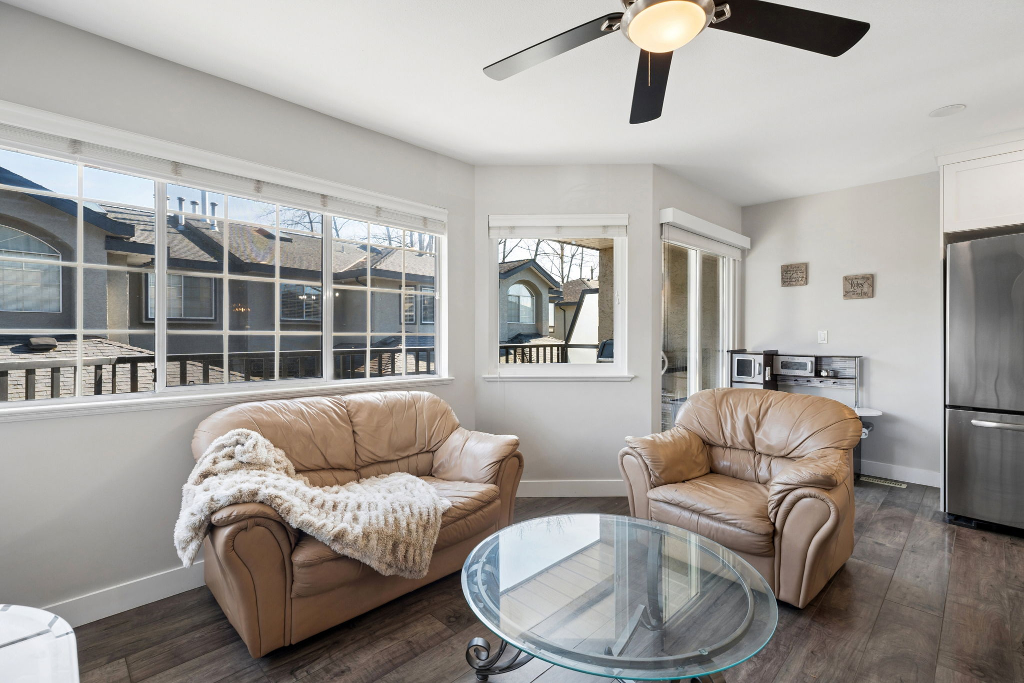 BRIGHT. SPACIOUS. TOWNHOME