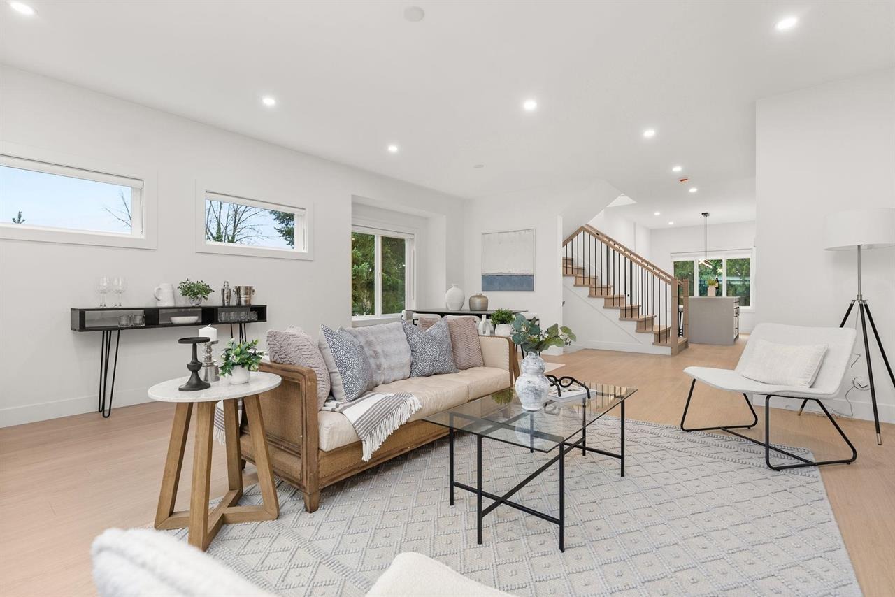 LUXURY DUPLEX