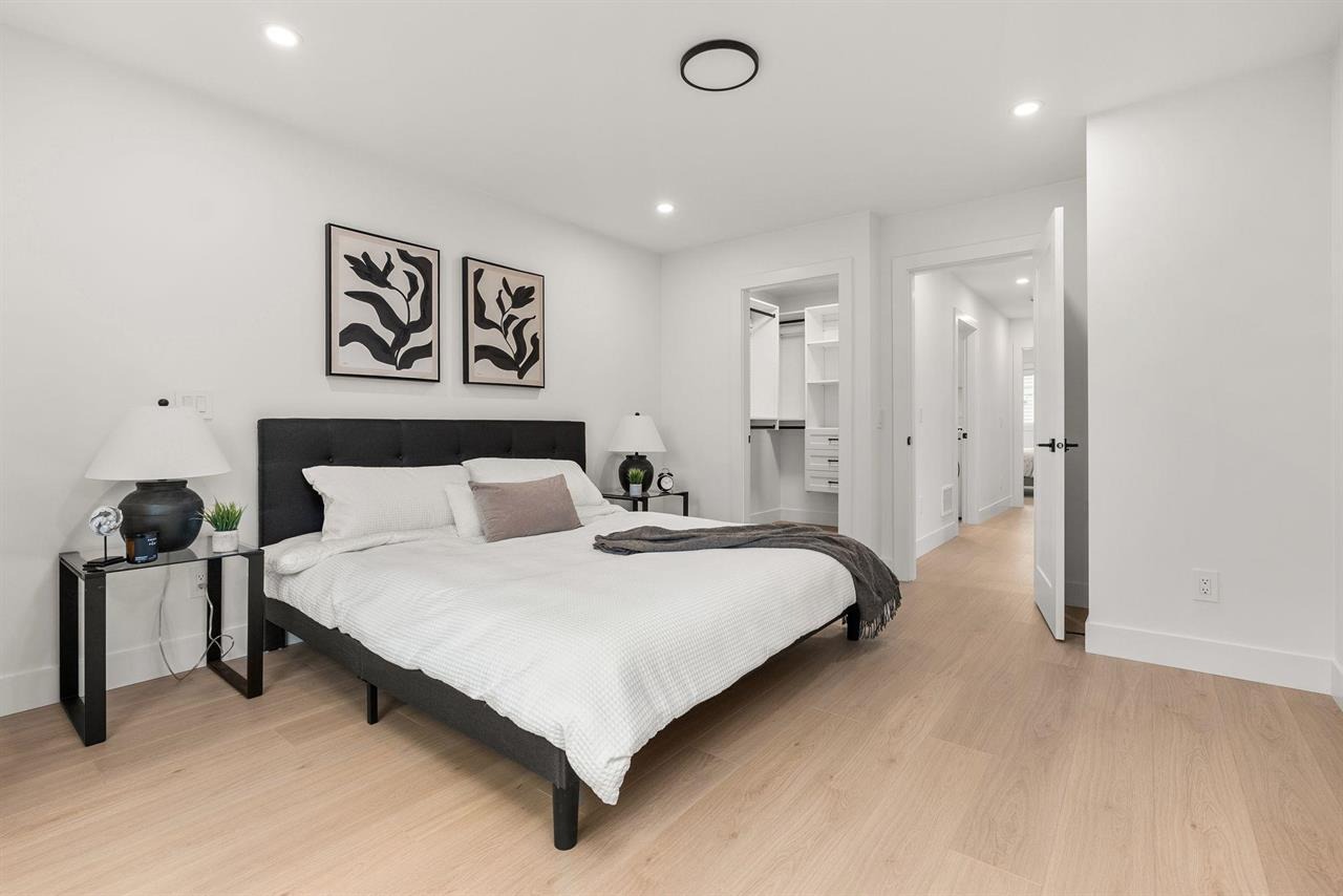 LUXURY DUPLEX