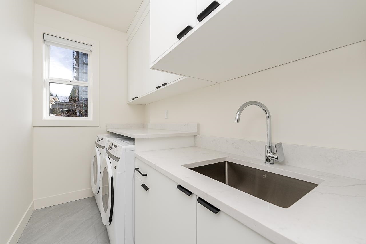 SULLIVAN HEIGHTS LUXURY
